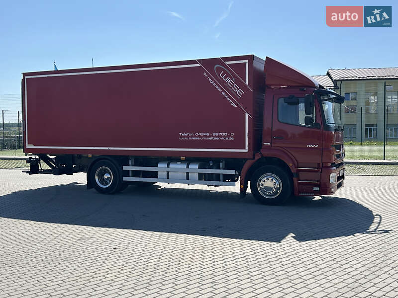 Вантажний фургон Mercedes-Benz Axor 2012 в Бучачі