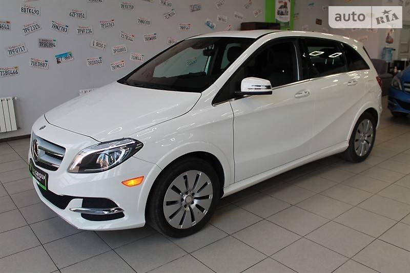 Хетчбек Mercedes-Benz B-Class 2016 в 