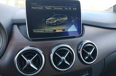 Позашляховик / Кросовер Mercedes-Benz B-Class 2016 в 