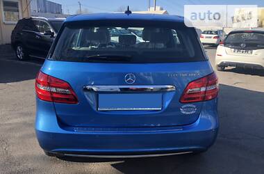 Хетчбек Mercedes-Benz B-Class 2014 в 