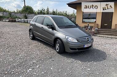 Хетчбек Mercedes-Benz B-Class 2009 в 