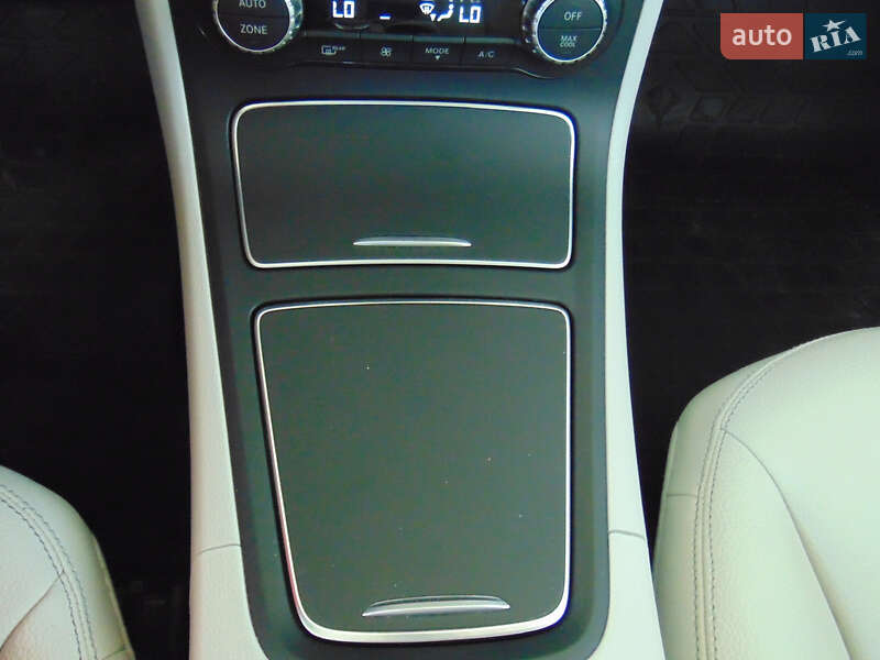 Хэтчбек Mercedes-Benz B-Class 2014 в Новояворовске