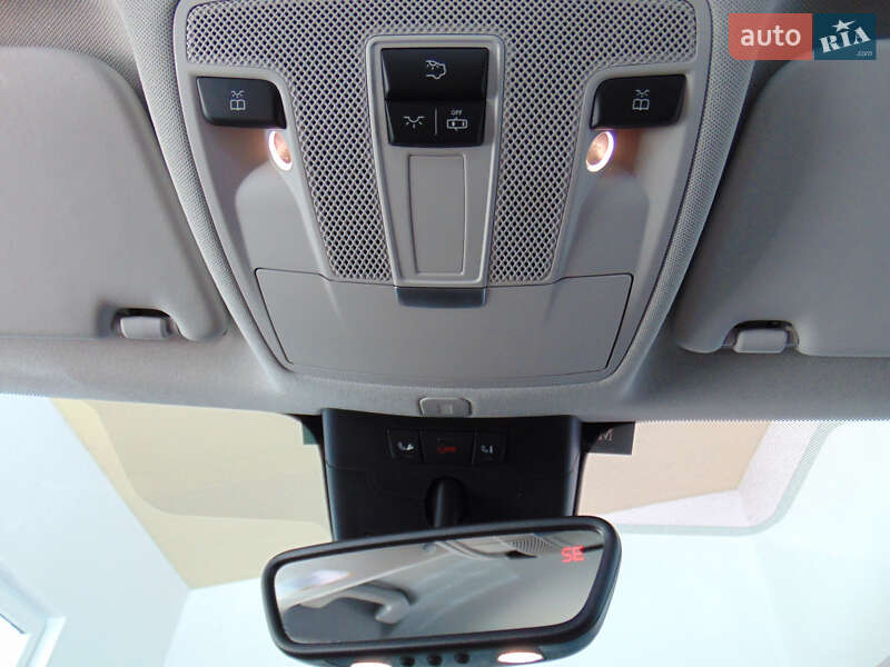 Хэтчбек Mercedes-Benz B-Class 2014 в Новояворовске