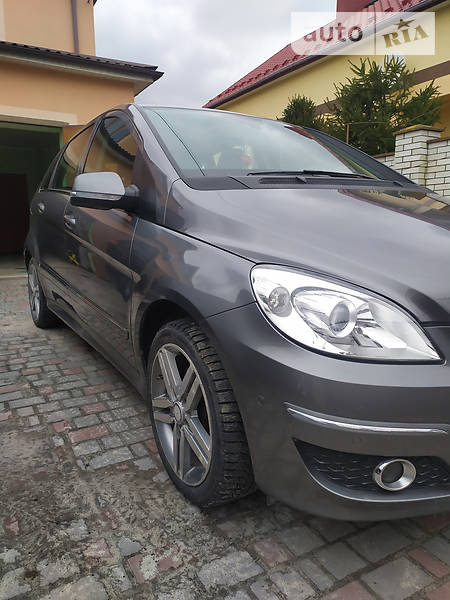 Універсал Mercedes-Benz B-Class 2011 в Миколаєві