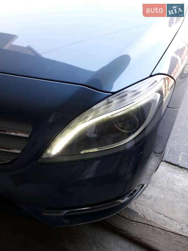 Мінівен Mercedes-Benz B-Class 2013 в Стрию