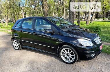 Универсал Mercedes-Benz B-Class 2010 в Запорожье