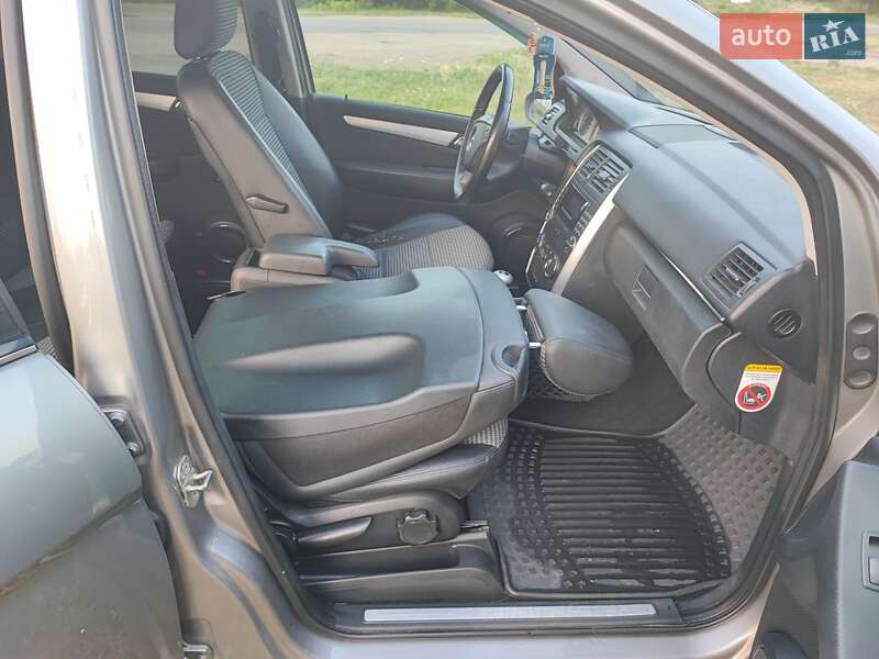 Хэтчбек Mercedes-Benz B-Class 2006 в Золотоноше фото 7 Хэтчбек Mercedes-Benz B-Class 2006 в Золотоноше