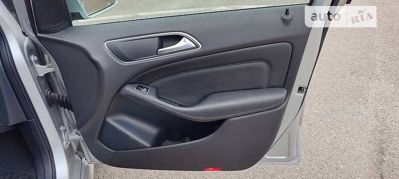 Хэтчбек Mercedes-Benz B-Class 2015 в Житомире