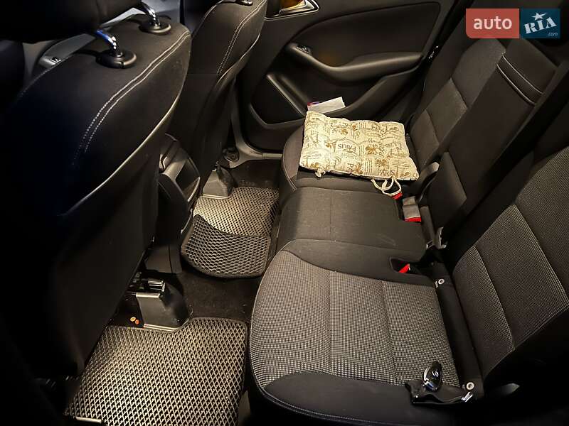 Хэтчбек Mercedes-Benz B-Class 2012 в Луцке фото 3 Хэтчбек Mercedes-Benz B-Class 2012 в Луцке
