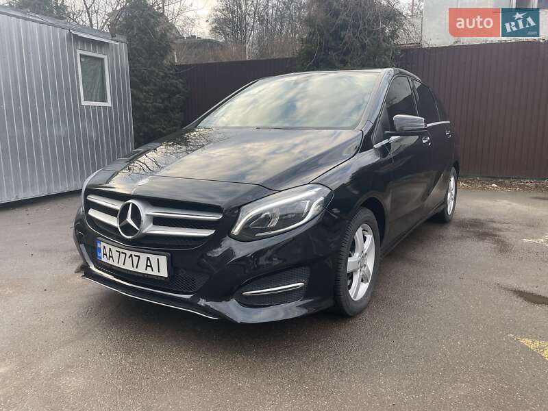 Хэтчбек Mercedes-Benz B-Class 2015 в Киеве
