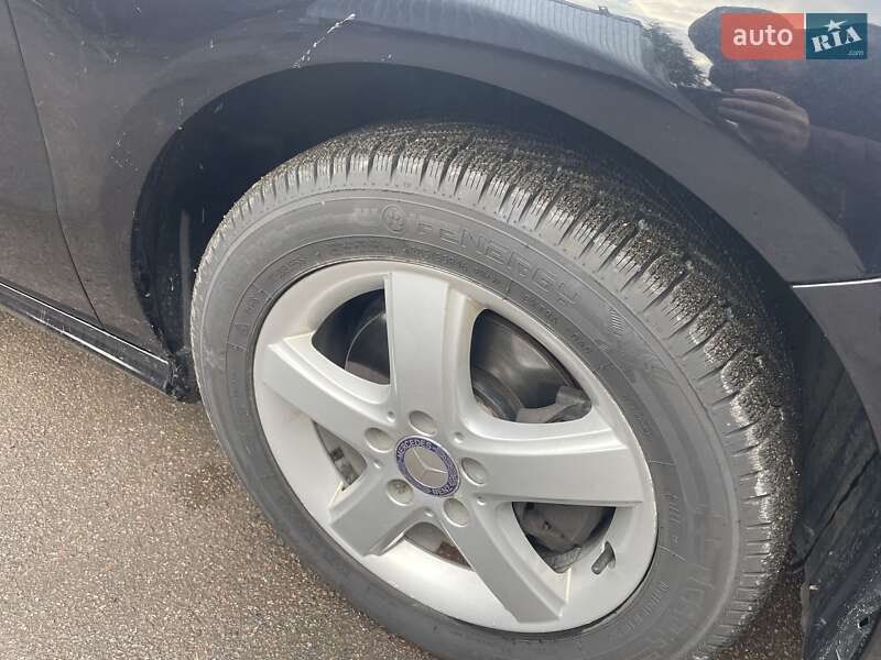 Хэтчбек Mercedes-Benz B-Class 2015 в Киеве