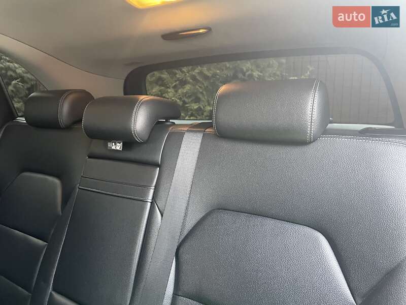 Хэтчбек Mercedes-Benz B-Class 2015 в Киеве