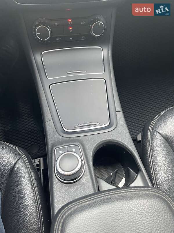 Хэтчбек Mercedes-Benz B-Class 2015 в Киеве
