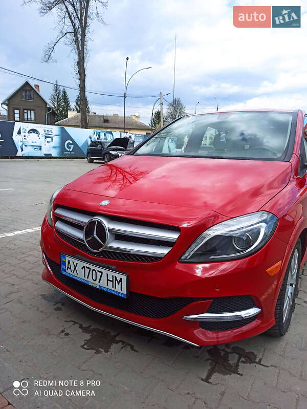 Хэтчбек Mercedes-Benz B-Class 2014 в Черновцах