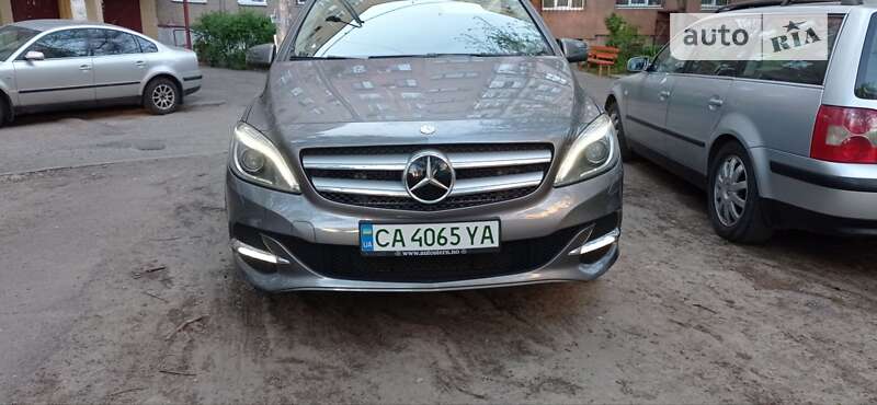 Хэтчбек Mercedes-Benz B-Class 2015 в Черкассах фото 45 Хэтчбек Mercedes-Benz B-Class 2015 в Черкассах