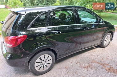 Хэтчбек Mercedes-Benz B-Class 2017 в Киеве
