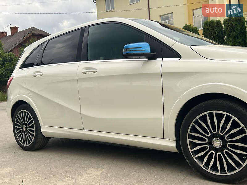 Хетчбек Mercedes-Benz B-Class 2016 в Львові