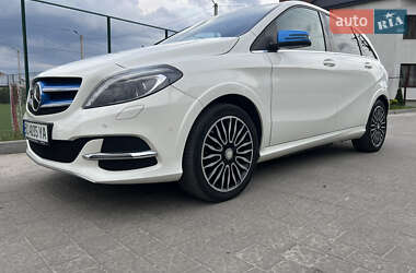 Хэтчбек Mercedes-Benz B-Class 2016 в Львове
