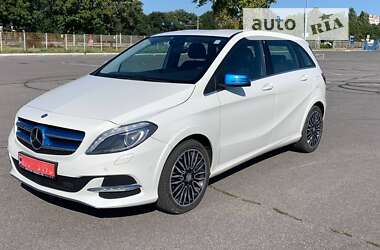 Хэтчбек Mercedes-Benz B-Class 2015 в Днепре