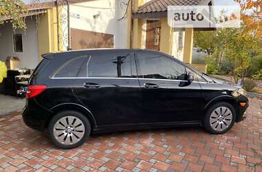Хэтчбек Mercedes-Benz B-Class 2014 в 