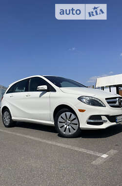 Хэтчбек Mercedes-Benz B-Class 2014 в Киеве