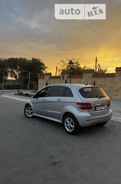 Хэтчбек Mercedes-Benz B-Class 2006 в 