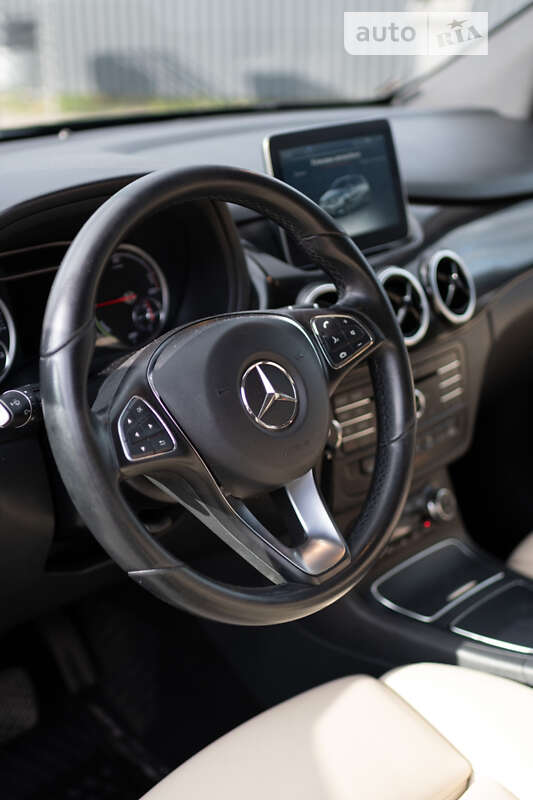 Mercedes-Benz B-Class 2017