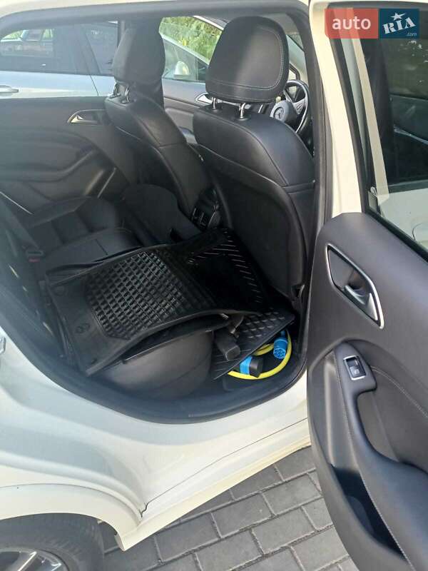 Хетчбек Mercedes-Benz B-Class 2016 в Луцьку