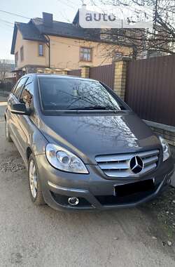 Хетчбек Mercedes-Benz B-Class 2010 в Івано-Франківську