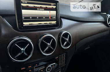 Хэтчбек Mercedes-Benz B-Class 2014 в 