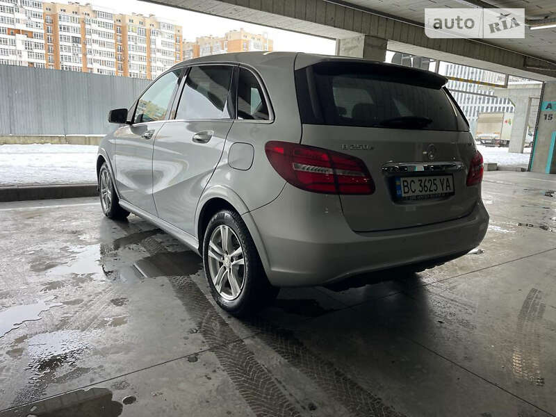 Хетчбек Mercedes-Benz B-Class 2016 в Львові