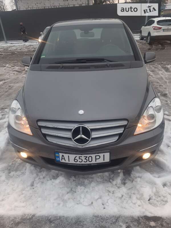 Хэтчбек Mercedes-Benz B-Class 2008 в 