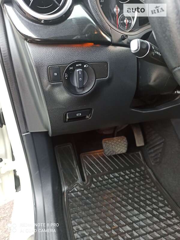 Хетчбек Mercedes-Benz B-Class 2016 в Дніпрі фото 13 Хетчбек Mercedes-Benz B-Class 2016 в Дніпрі