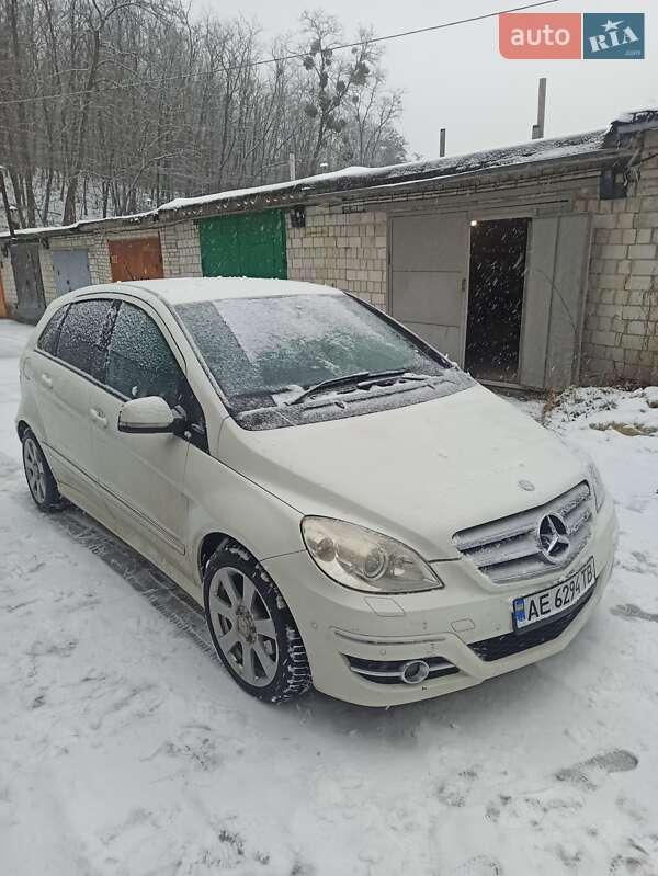 Mercedes-Benz B-Class 2010