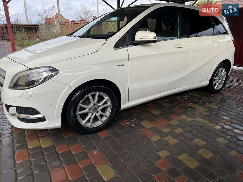 Хетчбек Mercedes-Benz B-Class 2017 в Луцьку