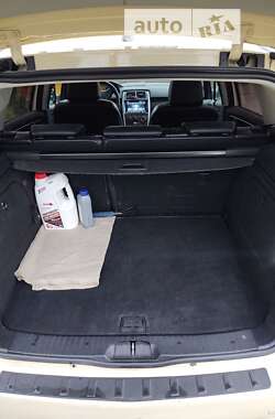 Хэтчбек Mercedes-Benz B-Class 2010 в 