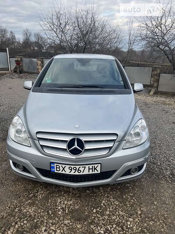 Хэтчбек Mercedes-Benz B-Class 2009 в Чемеровцах