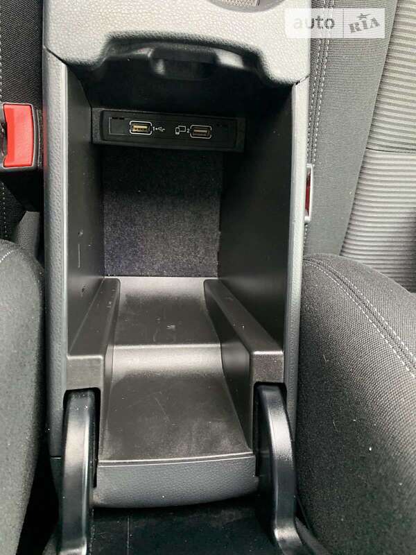 Хэтчбек Mercedes-Benz B-Class 2015 в Одессе