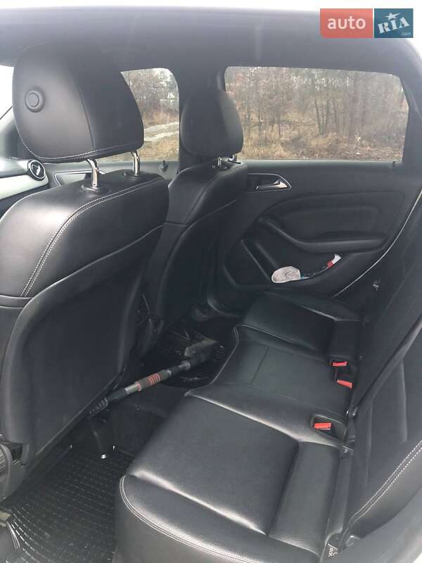 Хэтчбек Mercedes-Benz B-Class 2015 в Киеве фото 3 Хэтчбек Mercedes-Benz B-Class 2015 в Киеве