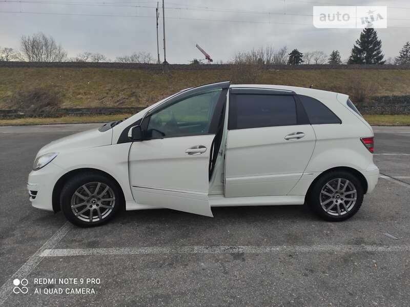 Хэтчбек Mercedes-Benz B-Class 2011 в Львове