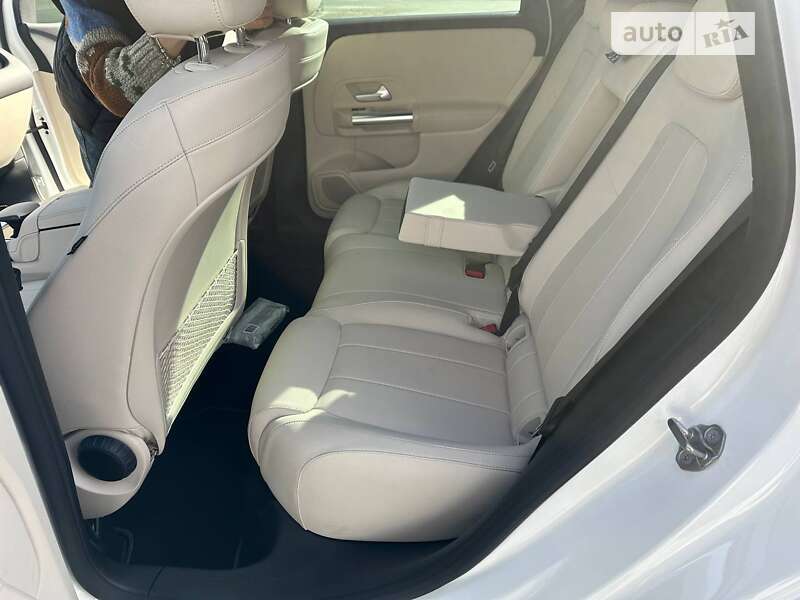 Хэтчбек Mercedes-Benz B-Class 2019 в Полтаве фото 10 Хэтчбек Mercedes-Benz B-Class 2019 в Полтаве