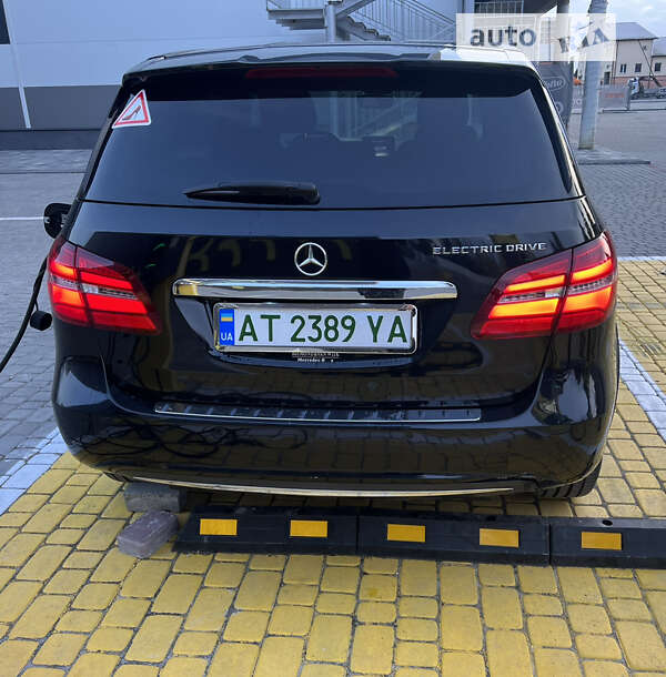 Хэтчбек Mercedes-Benz B-Class 2015 в Ивано-Франковске фото 6 Хэтчбек Mercedes-Benz B-Class 2015 в Ивано-Франковске