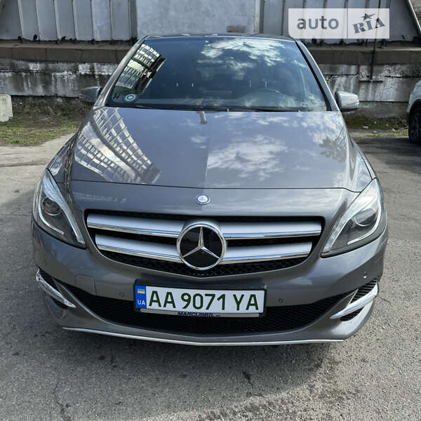 Хэтчбек Mercedes-Benz B-Class 2016 в Киеве фото 14 Хэтчбек Mercedes-Benz B-Class 2016 в Киеве