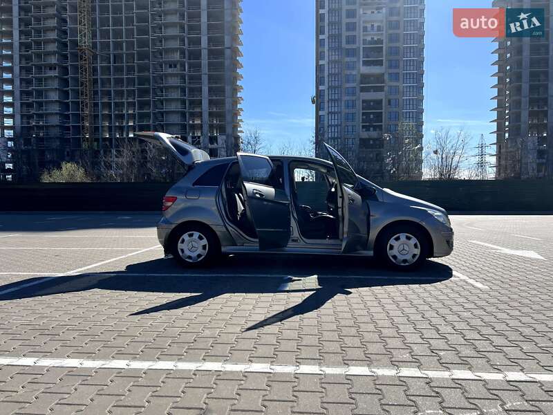 Хэтчбек Mercedes-Benz B-Class 2006 в Киеве