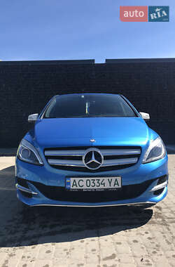Хэтчбек Mercedes-Benz B-Class 2015 в 