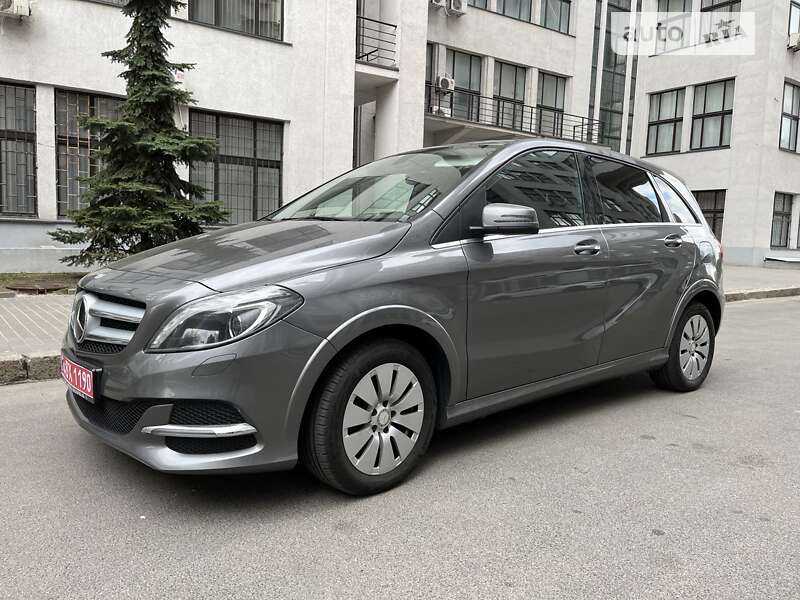 Хэтчбек Mercedes-Benz B-Class 2016 в Харькове