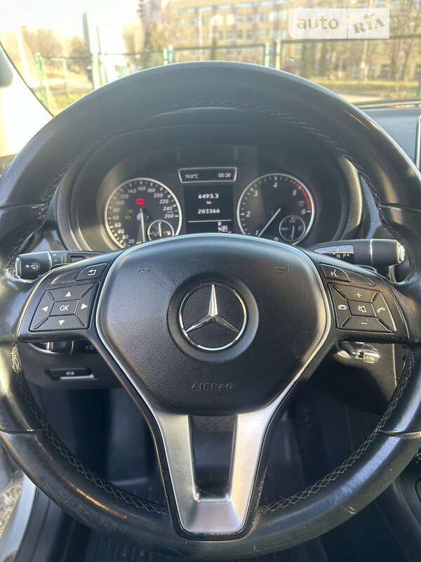 Хэтчбек Mercedes-Benz B-Class 2014 в Львове