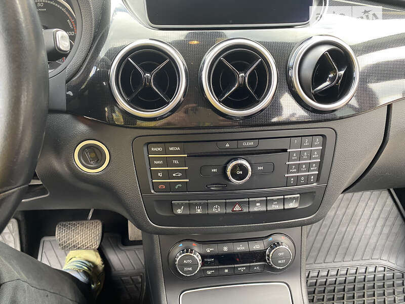 Хэтчбек Mercedes-Benz B-Class 2016 в Ровно