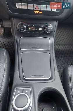 Хэтчбек Mercedes-Benz B-Class 2016 в 