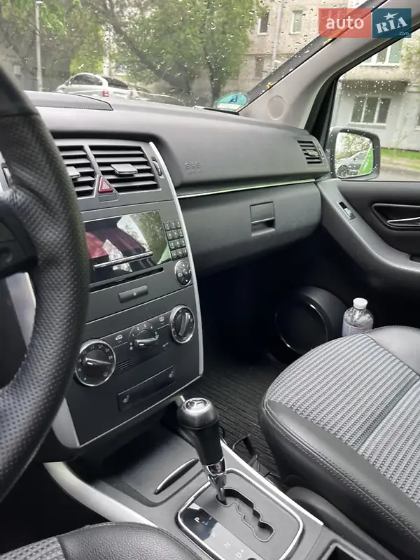 Mercedes-Benz B-Class 2005 VIN WDD2452311J054153 фото оголошення 33 з 78